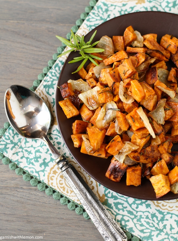 Rosemary-Roasted-Sweet-Potatoes-and-Onions-1